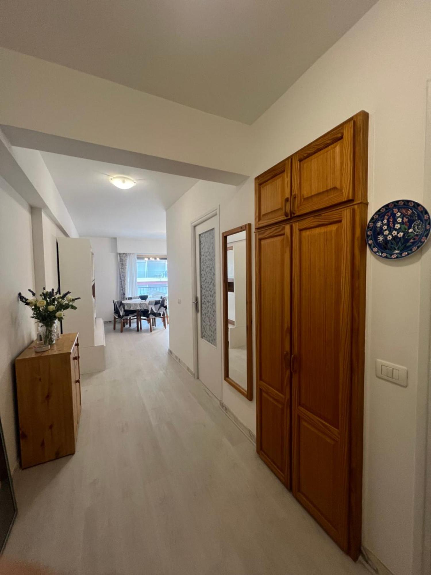 Residence Mona Lisa Bord De Mer Ментона Екстериор снимка