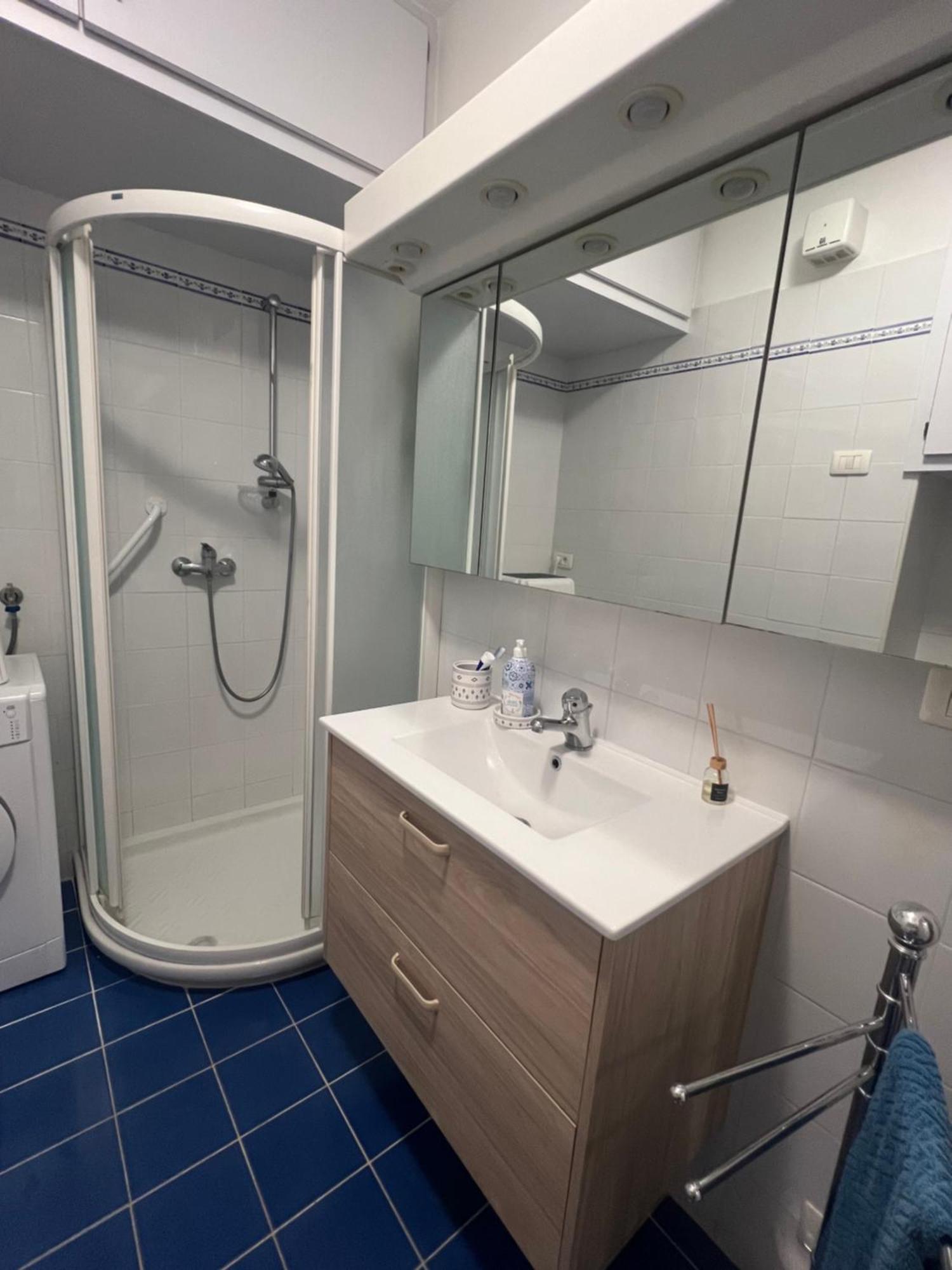 Residence Mona Lisa Bord De Mer Ментона Екстериор снимка